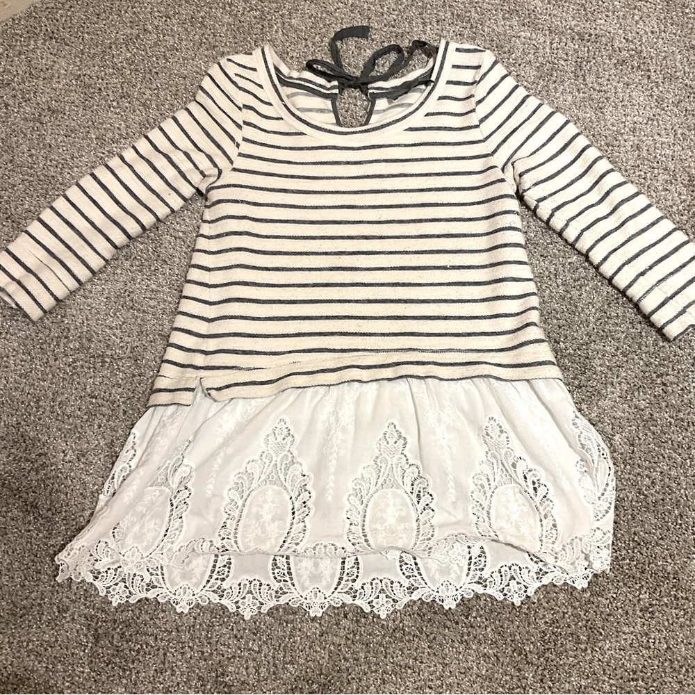 Anthropologie’s Sunday in Brooklyn Mixed Media Blouse, size Medium, EUC